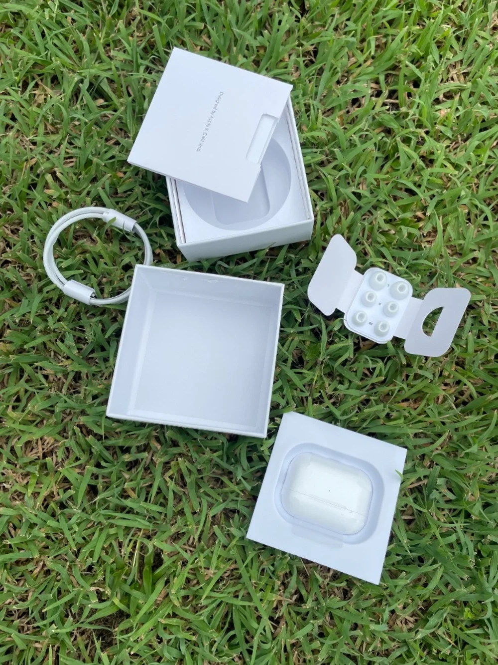 AirPods Pro 2 (NEW)